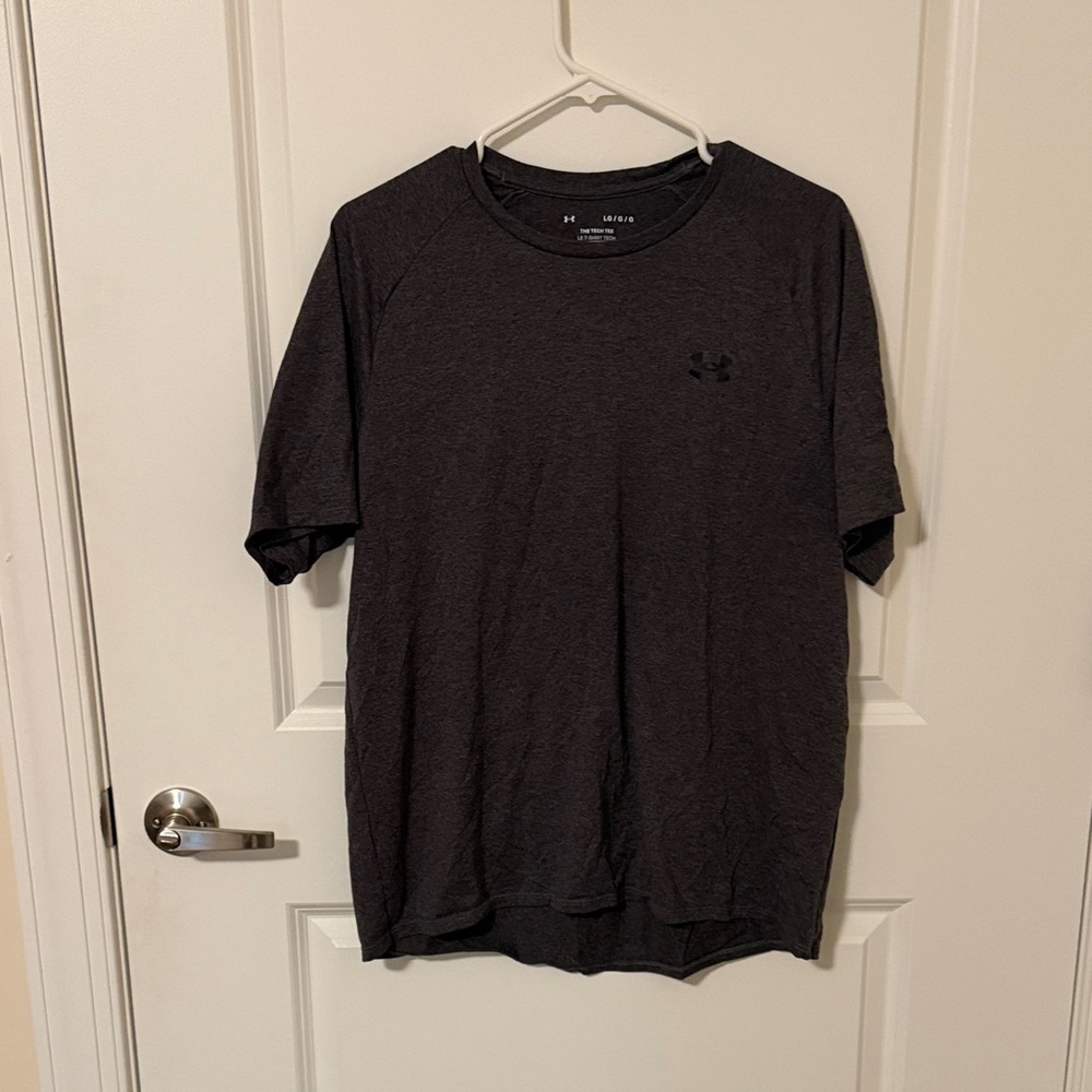 Under Armour Men’s Short Sleeve Performance Tee - Charcoal